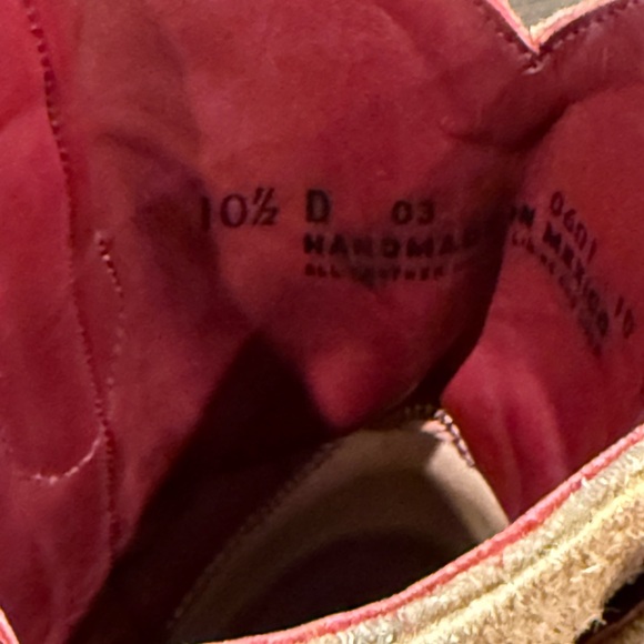 Chisos Men's Tan Suede Cowboy Boots, size 10.5 D - Picture 6 of 7